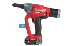 Аккумуляторный  заклепочник MILWAUKEE М18 ONEFPRT-202X